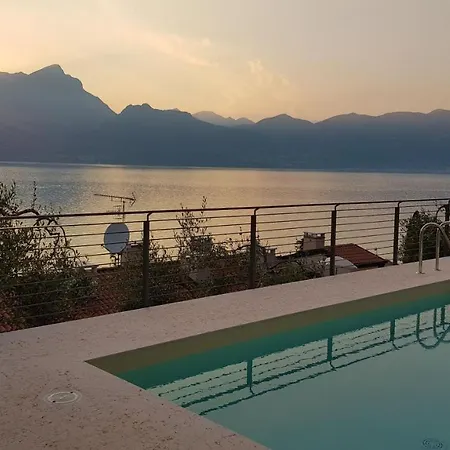 Il Sogno 1 Piscina E Vista Lago Torri Del Benaco Exterior photo