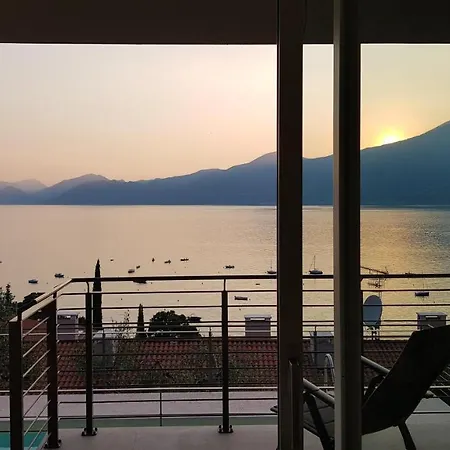 Il Sogno 1 Piscina E Vista Lago Torri Del Benaco Exterior photo