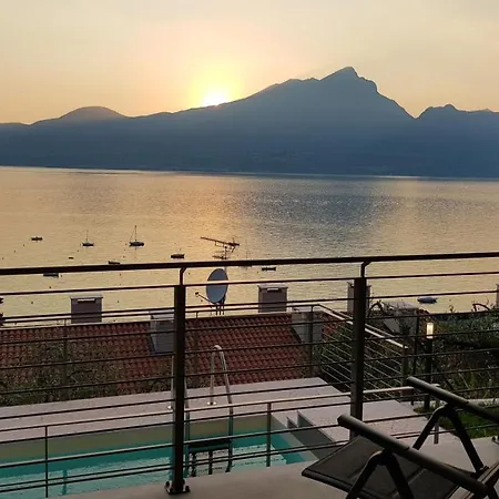 Il Sogno 1 Piscina E Vista Lago Torri Del Benaco Exterior photo